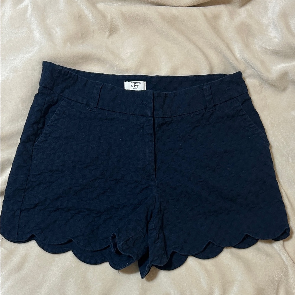 Crown & Ivy Navy Scalloped Hem High-Waist Shorts